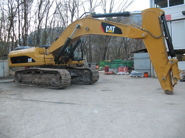 CATERPILLAR – 330 D-LN ME – photo 1