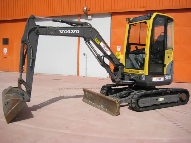 VOLVO – ECR38 – foto 1