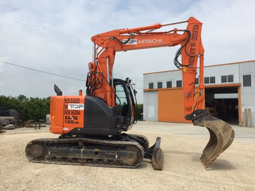 HITACHI – ZX 135 US-5B – photo 1